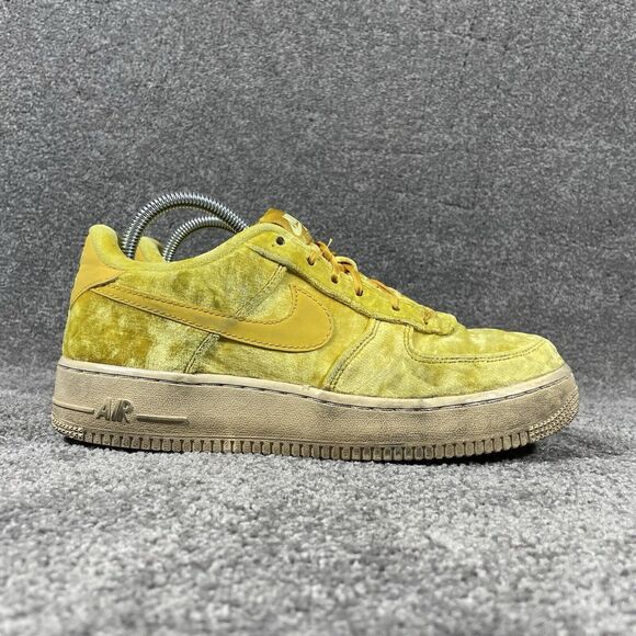 Nike Air Force 1 LV8 GS Mineral Gold Velvet 849345-700 Women’s Size 8.5 Youth 7Y - Picture 1 of 12